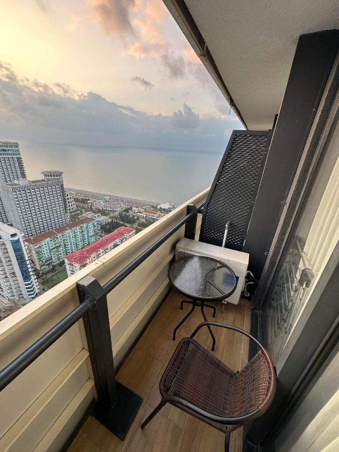 Orbi City Hotel On The Sea Батуми Экстерьер фото