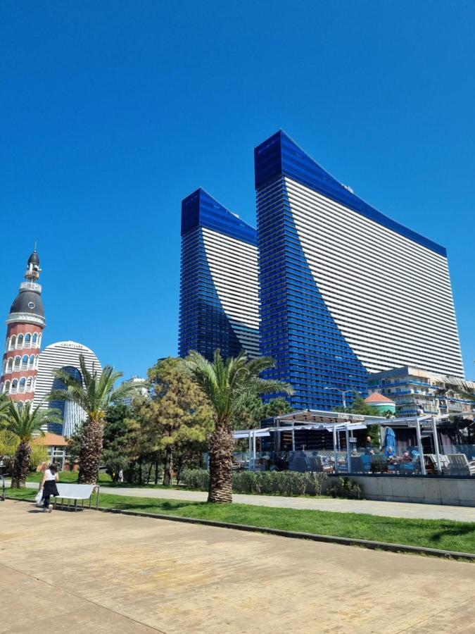 Orbi City Hotel On The Sea Батуми Экстерьер фото