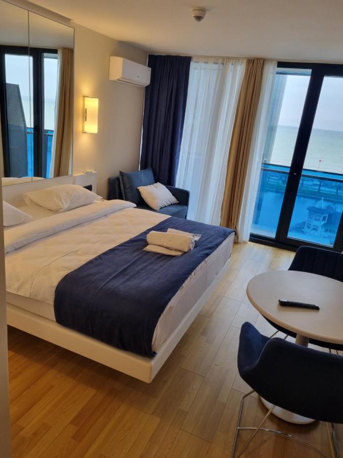 Orbi City Hotel On The Sea Батуми Экстерьер фото