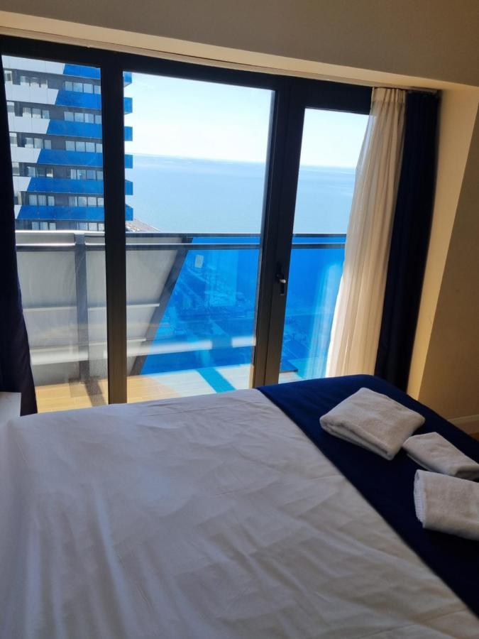 Orbi City Hotel On The Sea Батуми Экстерьер фото