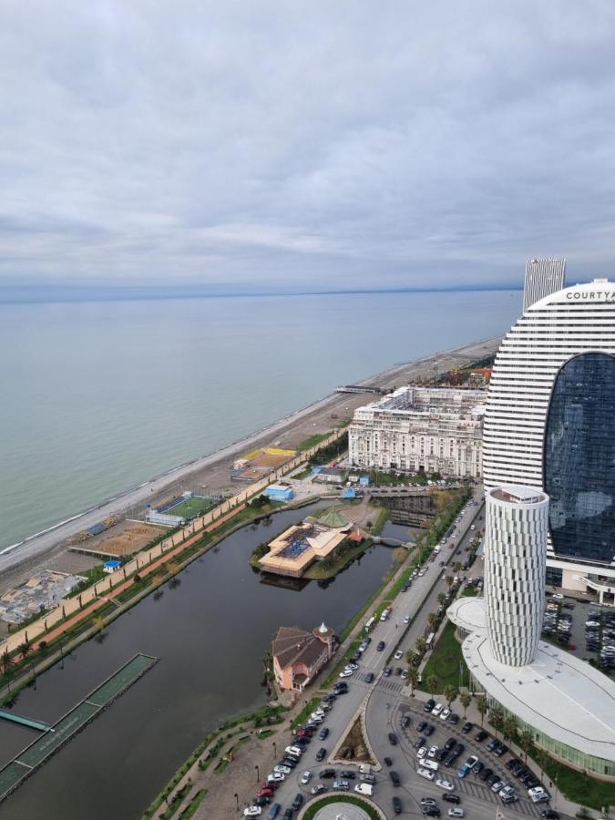 Orbi City Hotel On The Sea Батуми Экстерьер фото